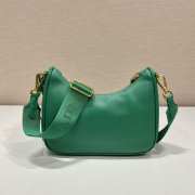 Prada Saffiano Re-Edition Shoulder Bag Green - 3