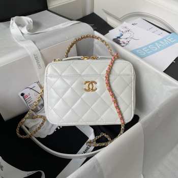 Chanel Vanity Case White AS3899 19CM