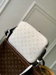 Louis Vuitton Outdoor Messenger Bag M30873 - 2