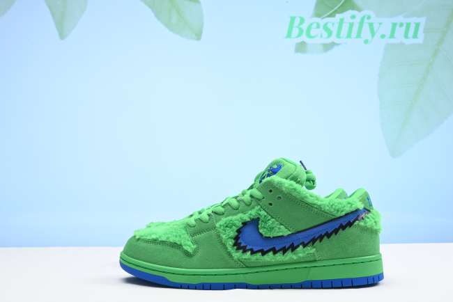 Nike SB Dunk Low Grateful Dead Bears Green CJ5378-300  - 1