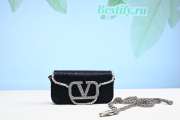 Valentino Garavani Loco Bag Black 19cm - 1