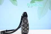 Louis Vuitton Loop Bag 23cm M21752 - 6