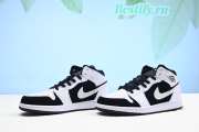 Jordan 1 Mid White Black 554725-113 - 5