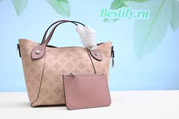 Louis Vuitton Mahina Hina PM Bag 23CM