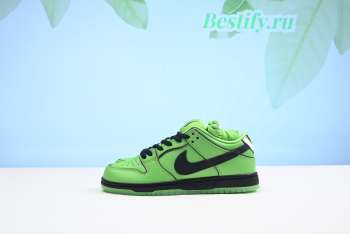 The Powerpuff Girls x Dunk Low Pro SB QS Buttercup FZ8319-300