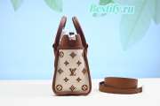 Louis Vuitton On My Side Bag M59905 PM 25CM - 5