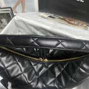 Chanel 22 Hobo Crossbody Bag in Black 33CM - 2