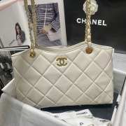 Chanel Shopping Tote Bag in White 33CM - 3