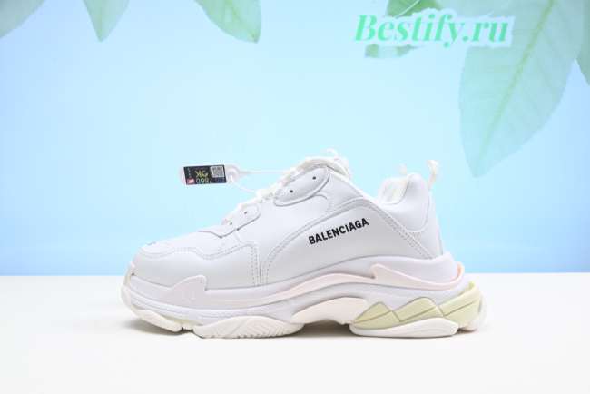 Balenciaga Triple S sneaker 02 - 1