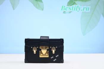 Louis Vuitton Box Bag in Black