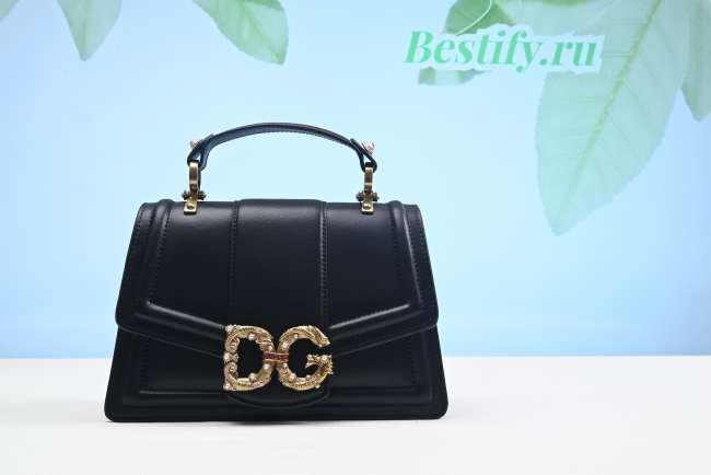 Dolce & Gabbana Amore Shoulder Bag In Black 27CM - 1