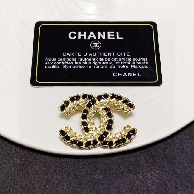 Chanel Brooch 002 - 1