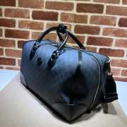 Gucci Large Duffle Bag with Interlocking G in black  - 6