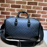 Gucci Large Duffle Bag with Interlocking G in black  - 3