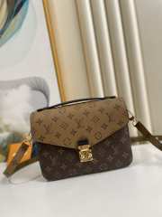 Louis Vuitton POCHETTE METIS Bag M41465 Monogram - 1