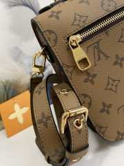 Louis Vuitton POCHETTE METIS Bag M41465 Monogram - 6