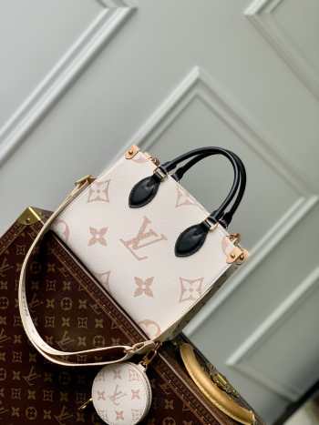 Louis Vuitton Onthego Bag PM M46912