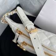 Chanel Waist Bumbag in White 34CM - 2