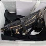 Chanel Waist Bumbag in Black 34CM - 5