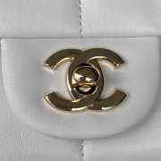 Chanel Should Bag White 17CM AS3330 - 6