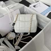 Chanel Should Bag White 17CM AS3330 - 4