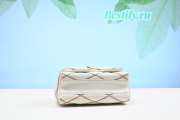 Louis Vuitton Go-14 MM Cream Bag 23CM - 2