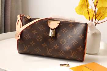 Louis Vuitton Pochette Tirette M47123