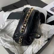 Chanel Chain Around Hobo Pouch 16cm - 3