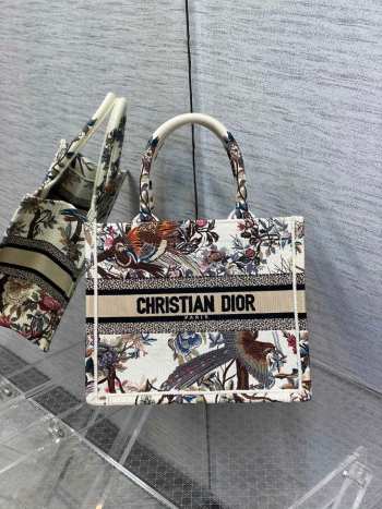 Dior Book Tote Bag 28CM