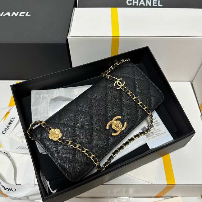 Chanel 23K Shoulder Bag Black 18CM - 1