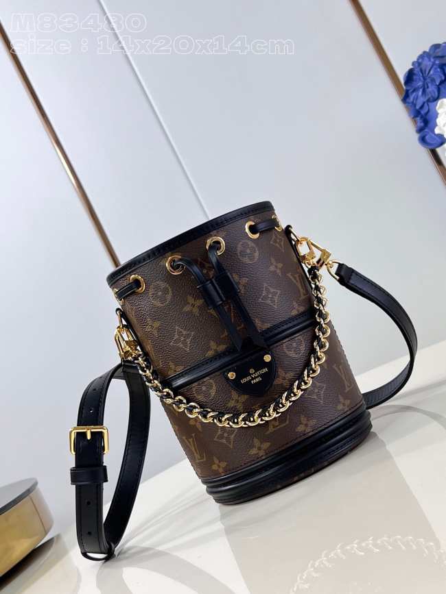 Louis Vuitton Canoé Bucket Bag 20.5CM M83480 - 1