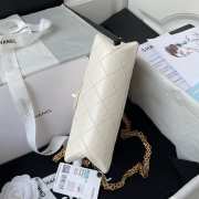 Chanel Reissue Flap Bag White 20CM - 4