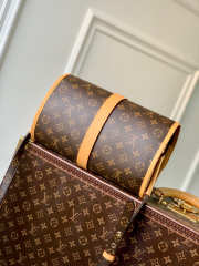 Louis Vuitton Monogram Crossbody Bag 29CM - 3