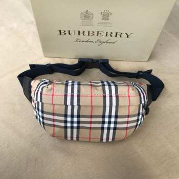 Burberry Bum Bag Vintage Check Medium Archive Beige