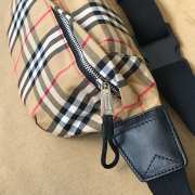 Burberry Bum Bag Vintage Check Medium Archive Beige - 3