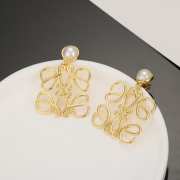 Loewe Earrings 001 - 2