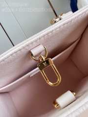 Louis Vuitton Onthego BB M46993 18cm - 6