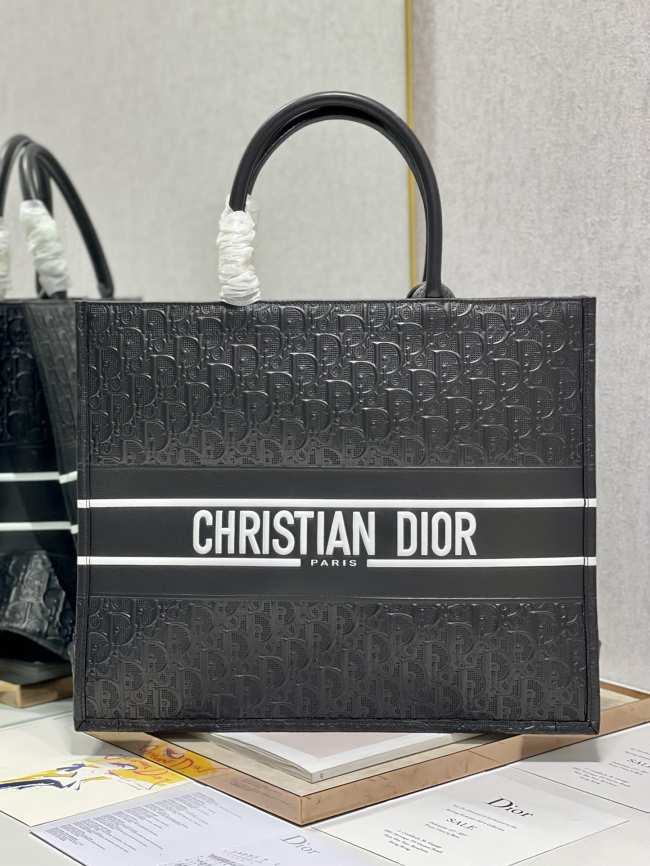 Dior Book Tote Bag Black 41cm - 1