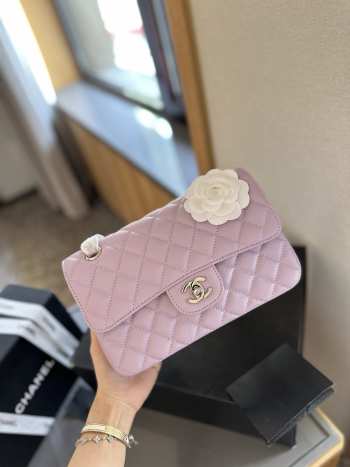 Chanel Caviar Flap Bag in Purple 23cm