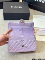 Chanel Caviar Flap Bag in Purple 23cm - 5