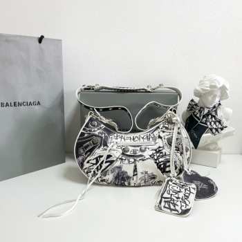 Balenciaga Le Cagole Graffiti White 33cm