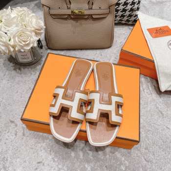 Hermes Slides 023