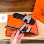 Hermes Slides 024 - 3