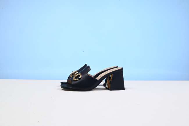 Gucci Sandals 031 - 1