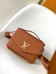 Louis Vuitton Twist M22952 22cm - 1