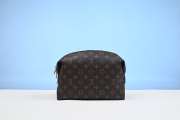 Louis Vuitton Cosmetic Pouch GM M46458 27cm - 1