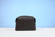 Louis Vuitton Cosmetic Pouch GM M46458 27cm - 3