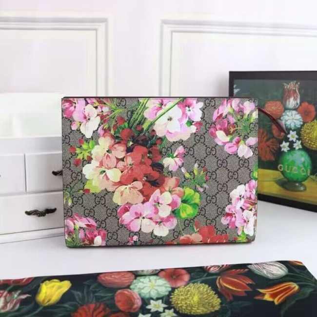 Gucci Calfskin Printing Flower Pouch 25cm - 1