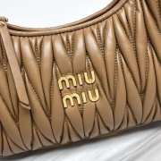 MiuMiu Medium Wander matelassé nappa leather hobo bag Caramel 25cm - 2