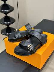 Louis Vuitton Sandals 029 - 4